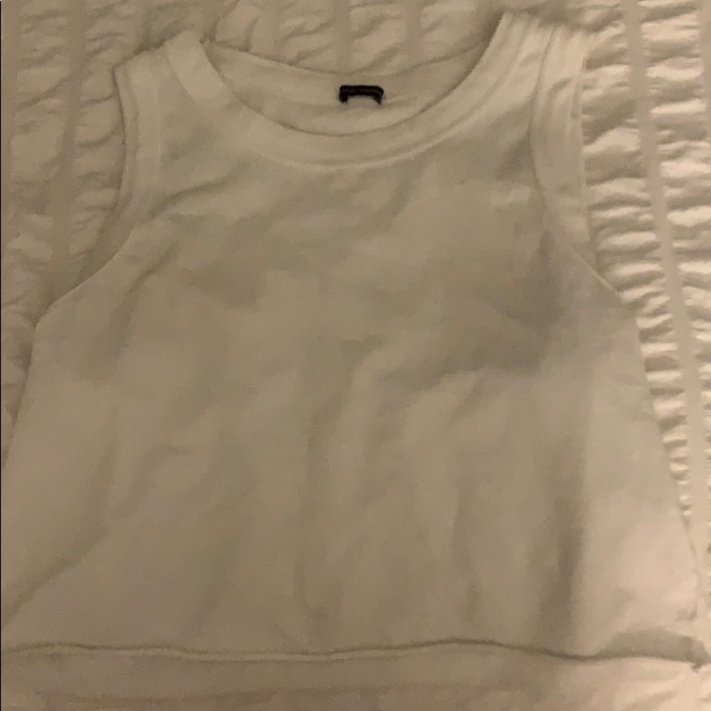 Brandy Melville cropped top